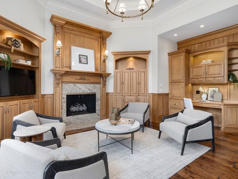 Tiny photo for 431 Woodland Park Court, Hinsdale, IL 60521 (MLS # 12653268)