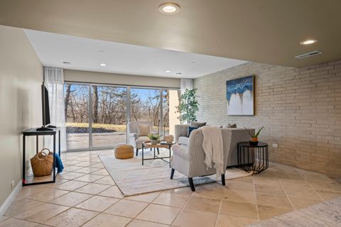 Tiny photo for 431 Maplewood Drive, Barrington, IL 60010 (MLS # 12629644)