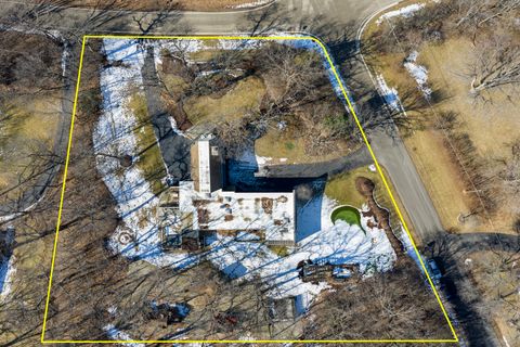 Tiny photo for 431 Maplewood Drive, Barrington, IL 60010 (MLS # 12629644)