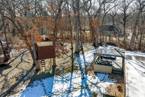 Tiny photo for 431 Maplewood Drive, Barrington, IL 60010 (MLS # 12629644)