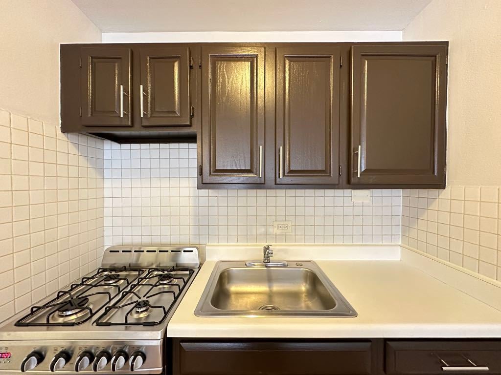 4612 N Beacon Street 3H