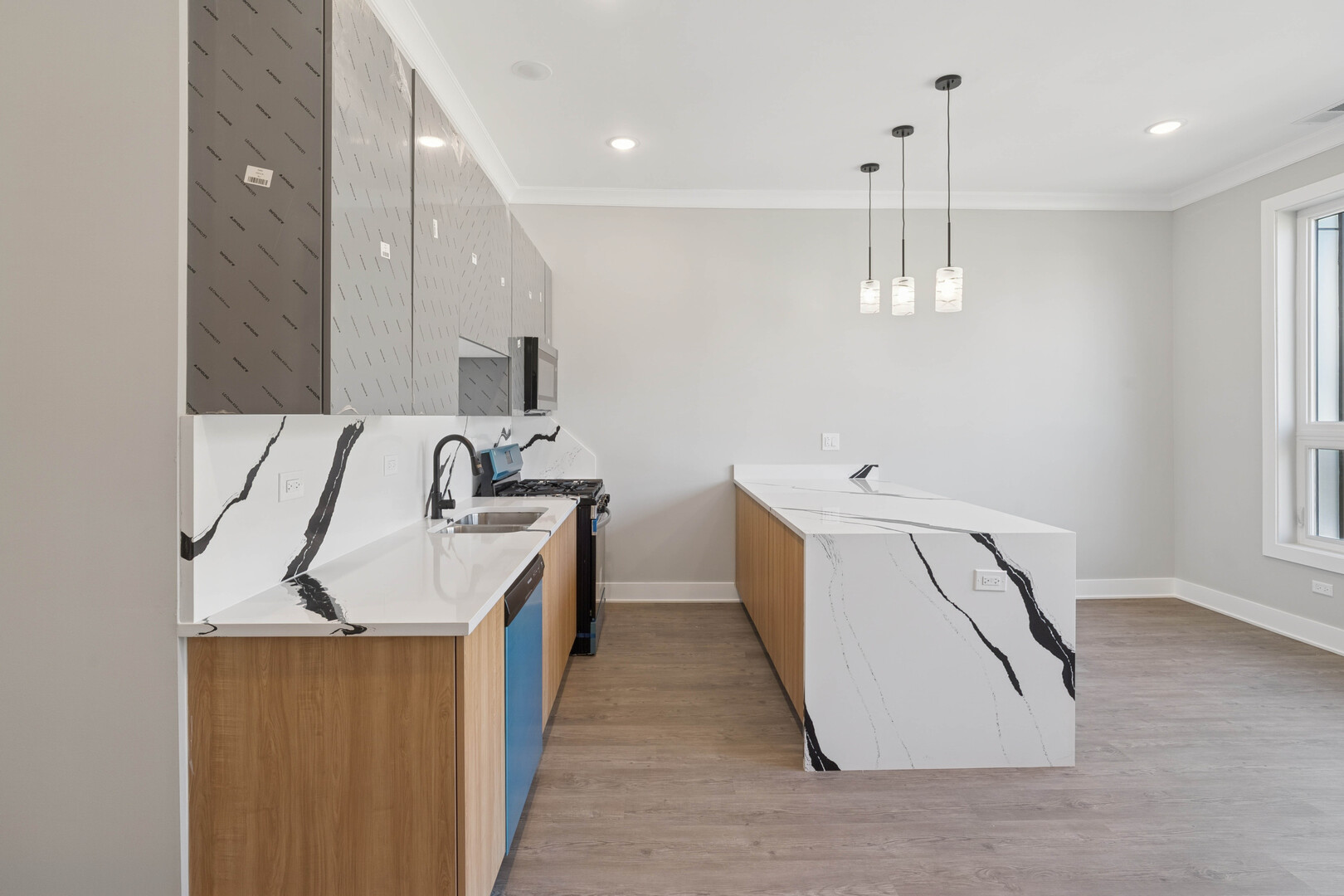 4839 W Huron Street 1