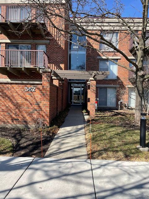 Photo of 362 Kelburn Road #324, Deerfield, IL 60015 (MLS # 12600428)