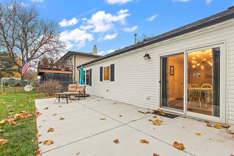 Tiny photo for 14705 Holly Court, Orland Park, IL 60462 (MLS # 12510024)