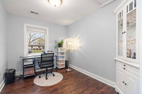 Tiny photo for 14705 Holly Court, Orland Park, IL 60462 (MLS # 12510024)