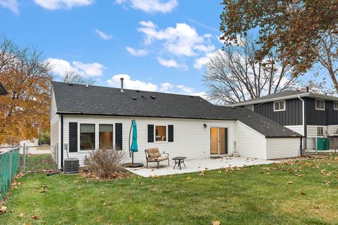 Tiny photo for 14705 Holly Court, Orland Park, IL 60462 (MLS # 12510024)