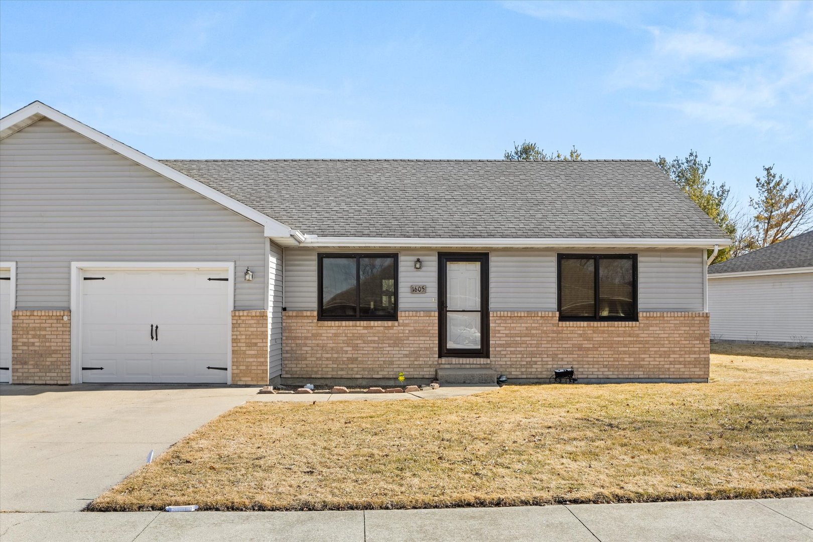 1605-1607 Schubert Drive