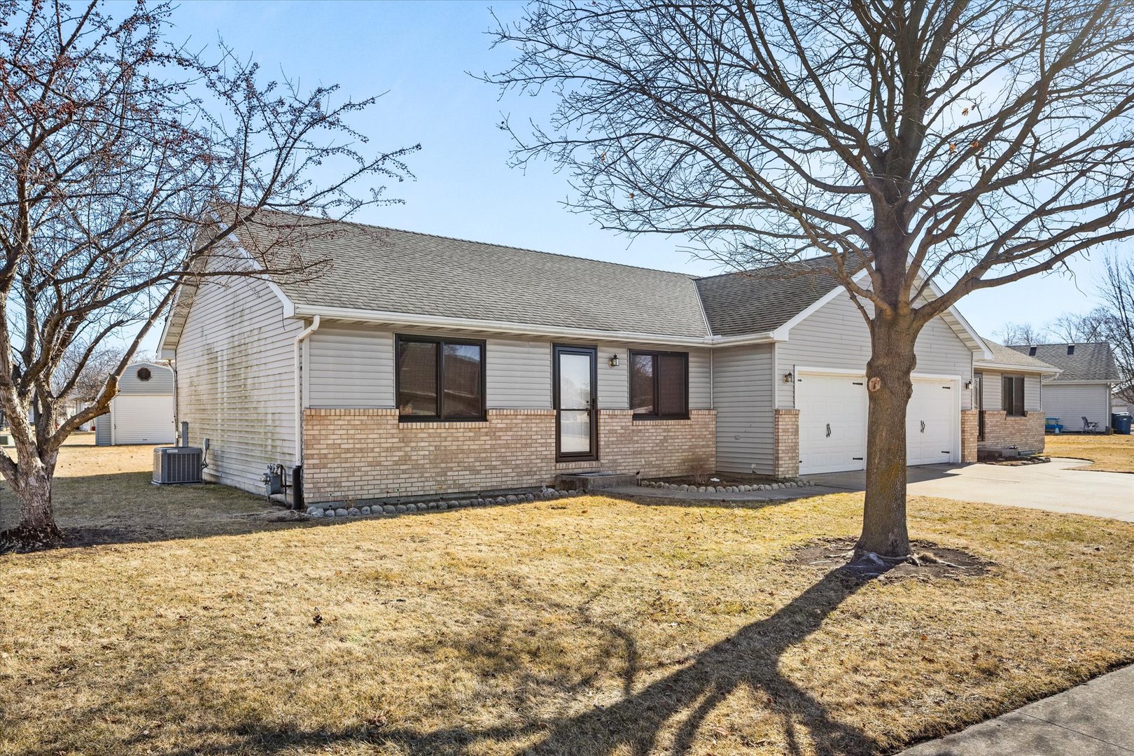 1605-1607 Schubert Drive