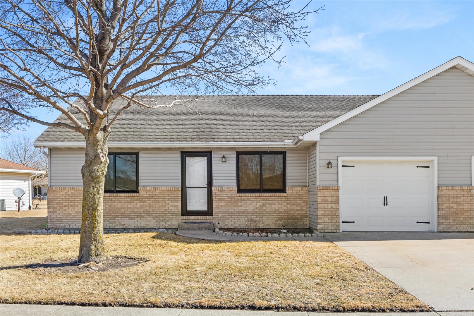 1605-1607 Schubert Drive