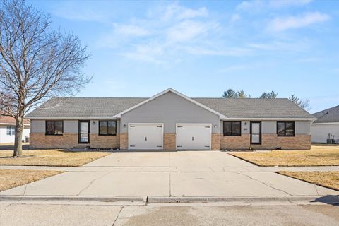 1605-1607 Schubert Drive Morris IL 60450