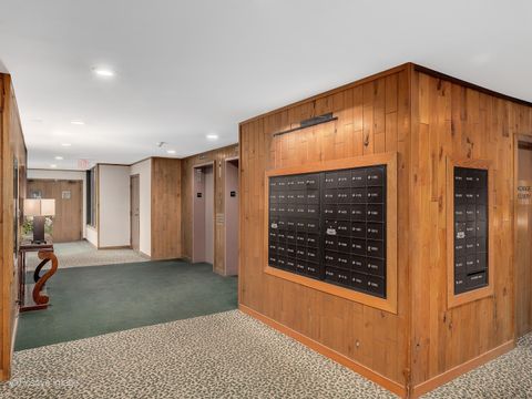 Tiny photo for 1401 Burr Oak Road #114B, Hinsdale, IL 60521 (MLS # 12338288)