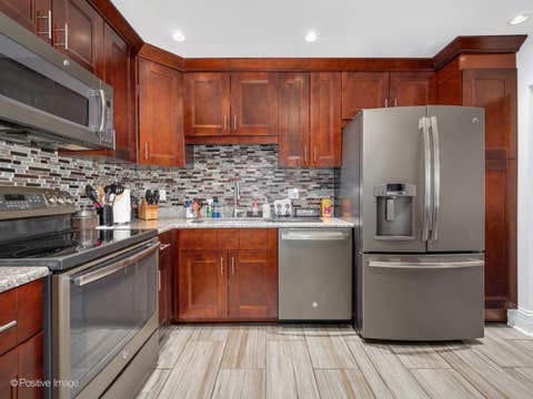 Tiny photo for 453 RAINTREE Drive #4C, Glen Ellyn, IL 60137 (MLS # 12703782)