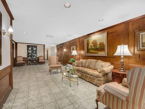Tiny photo for 453 RAINTREE Drive #4C, Glen Ellyn, IL 60137 (MLS # 12703782)