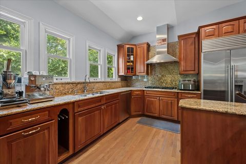 Tiny photo for 146 Towers Keep, Highland Park, IL 60035 (MLS # 12684495)