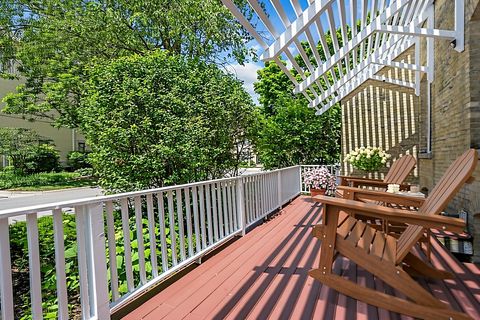 Tiny photo for 146 Towers Keep, Highland Park, IL 60035 (MLS # 12684495)