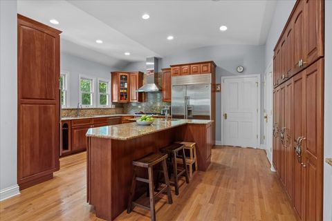 Tiny photo for 146 Towers Keep, Highland Park, IL 60035 (MLS # 12684495)