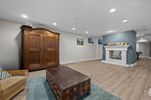 Tiny photo for 146 Towers Keep, Highland Park, IL 60035 (MLS # 12684495)