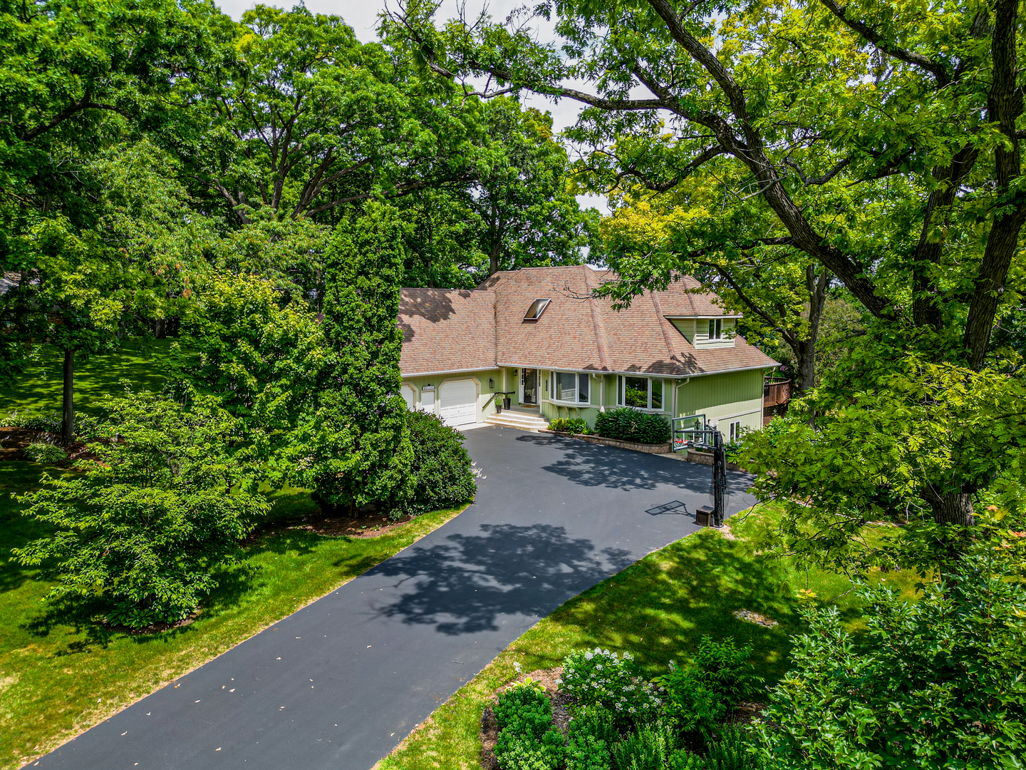 28W520 Pamela Court