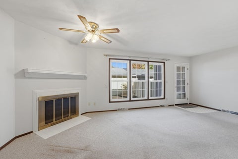 Tiny photo for 4610 Warren Street #4, Davenport, IA 52806 (MLS # 12790990)