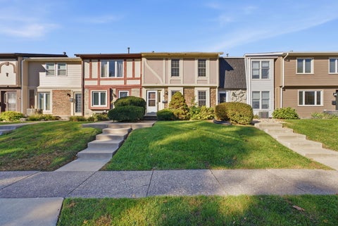 Photo of 4610 Warren Street #4, Davenport, IA 52806 (MLS # 12790990)