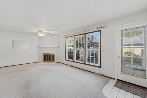 Tiny photo for 4610 Warren Street #4, Davenport, IA 52806 (MLS # 12790990)