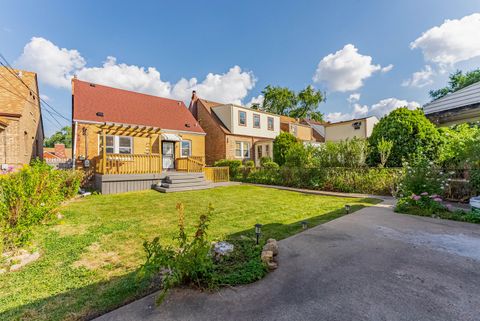 Tiny photo for 9114 S Luella Avenue, Chicago, IL 60617 (MLS # 12515302)