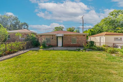 Tiny photo for 9114 S Luella Avenue, Chicago, IL 60617 (MLS # 12515302)