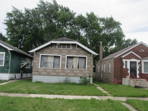 Photo of 659 W 116th Place, Chicago, IL 60628 (MLS # 12717660)