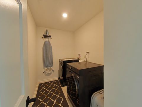 Tiny photo for 4204 Chelsea Manor Circle, Aurora, IL 60504 (MLS # 12585541)