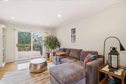 Tiny photo for 1071 Mount Vernon Avenue, Lake Forest, IL 60045 (MLS # 12575840)