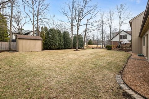 Tiny photo for 1071 Mount Vernon Avenue, Lake Forest, IL 60045 (MLS # 12575840)