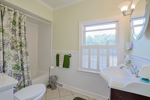 Tiny photo for 921 Guerin Road, Libertyville, IL 60048 (MLS # 12488811)