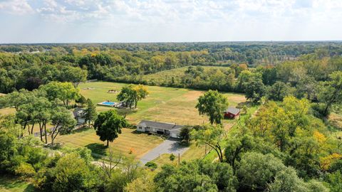 Tiny photo for 921 Guerin Road, Libertyville, IL 60048 (MLS # 12488811)