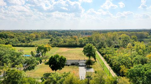 Tiny photo for 921 Guerin Road, Libertyville, IL 60048 (MLS # 12488811)
