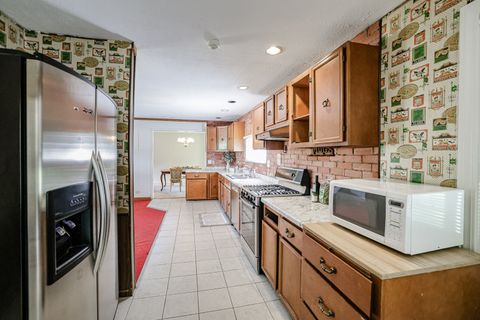 Tiny photo for 921 Guerin Road, Libertyville, IL 60048 (MLS # 12488811)