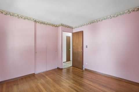 Tiny photo for 1964 N Oak Street, Bettendorf, IA 52722 (MLS # 12669682)