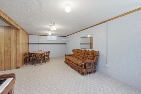 Tiny photo for 1964 N Oak Street, Bettendorf, IA 52722 (MLS # 12669682)