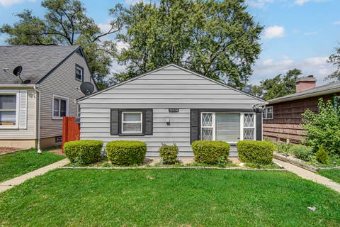 Tiny photo for 16814 Crane Avenue, Hazel Crest, IL 60429 (MLS # 12713277)