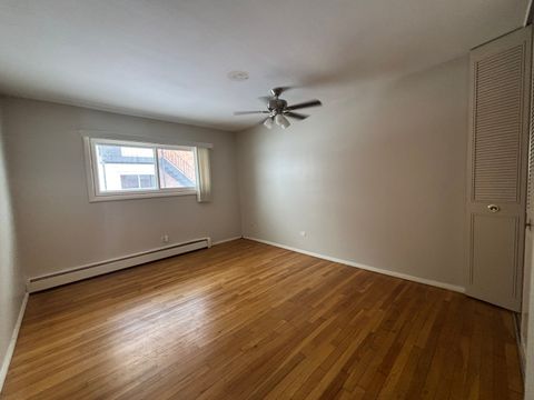 Tiny photo for 9546 Dee Road #1F, Des Plaines, IL 60016 (MLS # 12557618)