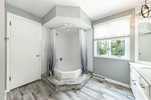 Tiny photo for 232 SHERWOOD Drive, Wood Dale, IL 60191 (MLS # 12657012)