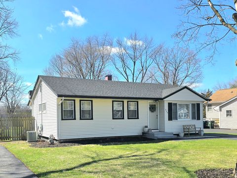 Photo of 344 Douglas Road, Batavia, IL 60510 (MLS # 12610597)