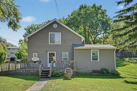 Photo of 1021 Oneida Avenue, Davenport, IA 52803 (MLS # 12688243)