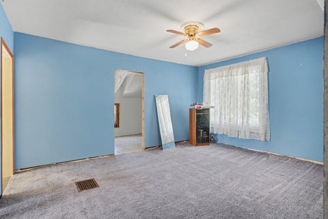 Tiny photo for 1021 Oneida Avenue, Davenport, IA 52803 (MLS # 12688243)
