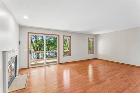 Tiny photo for 200 N Shore Drive, Oakwood Hills, IL 60013 (MLS # 12684728)