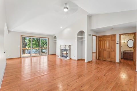 Tiny photo for 200 N Shore Drive, Oakwood Hills, IL 60013 (MLS # 12684728)