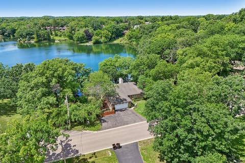 Tiny photo for 200 N Shore Drive, Oakwood Hills, IL 60013 (MLS # 12684728)