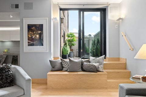 Tiny photo for 2100 N Lincoln Park West PARK #3ES, Chicago, IL 60614 (MLS # 12763470)