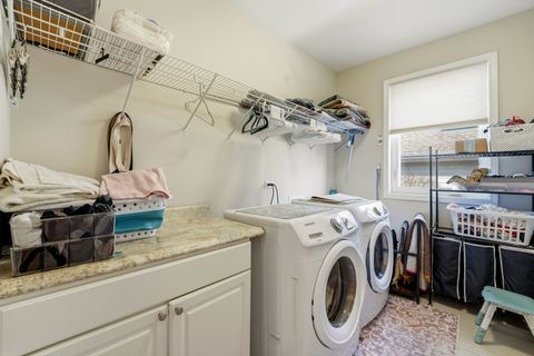 Tiny photo for 388 Preserve Lane, Wood Dale, IL 60191 (MLS # 12557392)