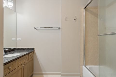 Tiny photo for Oak Park, IL 60301 (MLS # 12628305)