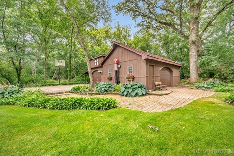 Tiny photo for 40W815 S Bridle Creek Drive, St. Charles, IL 60175 (MLS # 12748754)